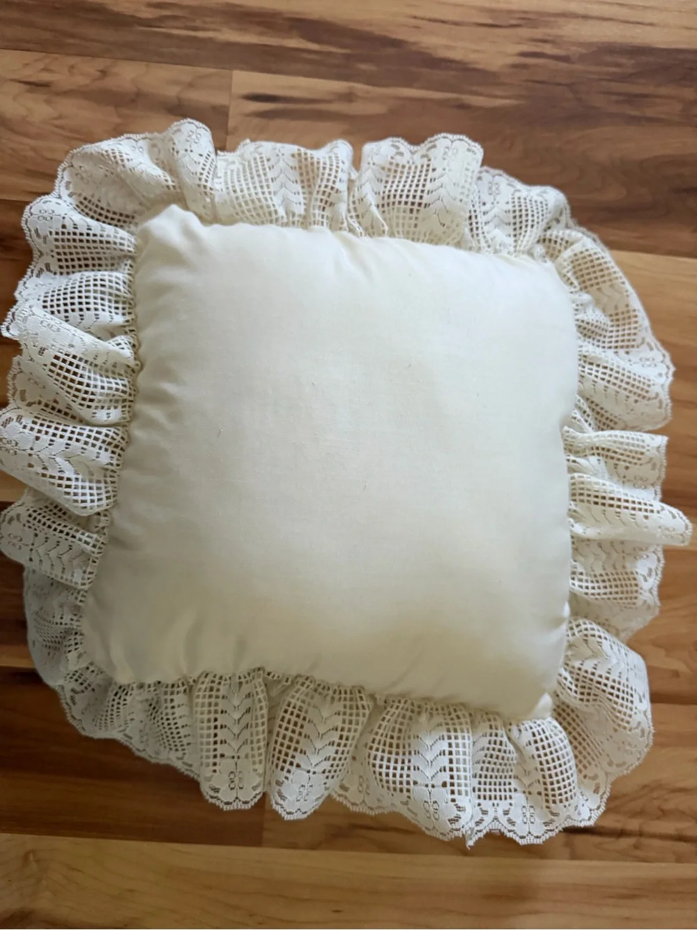 N/A elegant cream